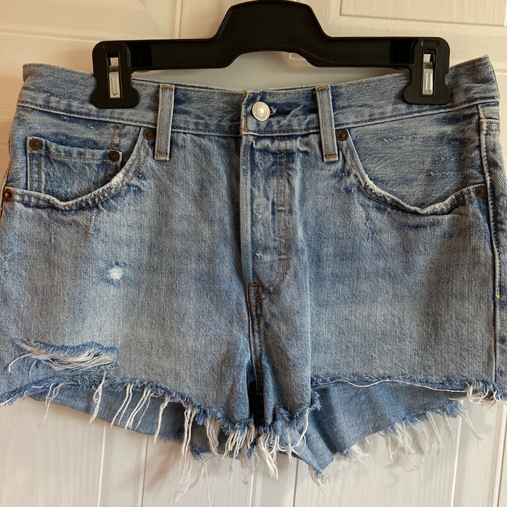 Levi’s light wash denim shorts